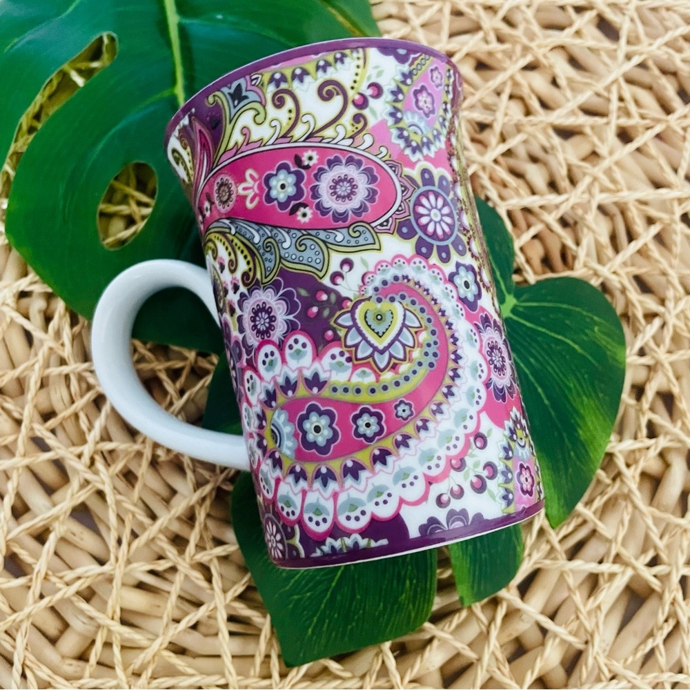 Vera Bradley For Barnes & Noble Very Berry Purple Paisley coffee tea mug
